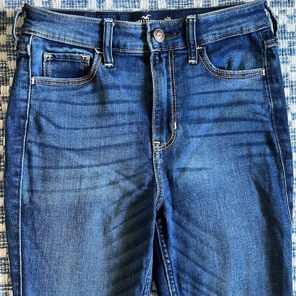 Hollister Women’s 24x30 Highrise Super Skinny Stretch Dark Washed Blue Jeans